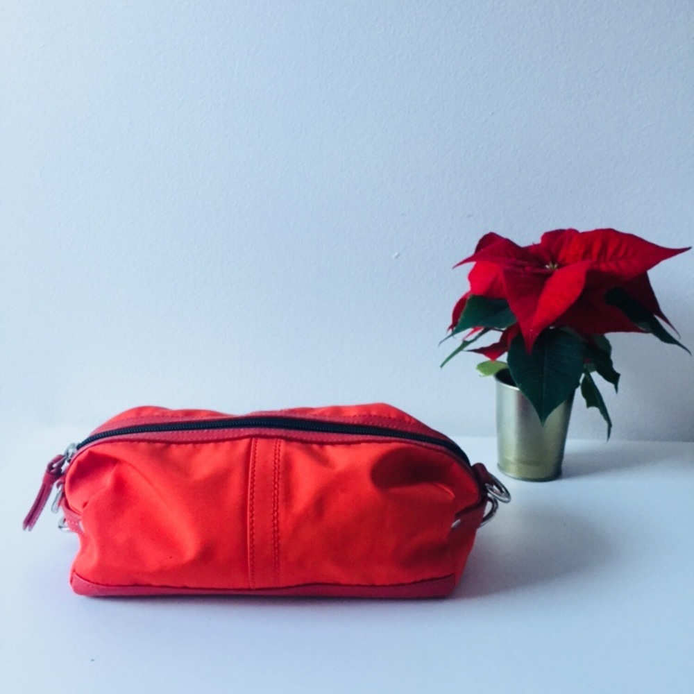 Coach Travel Leather Dopp Kit